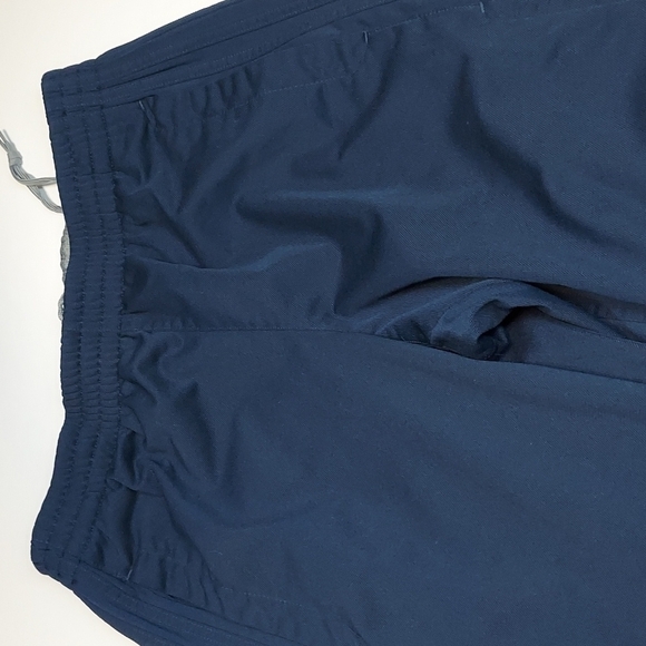 Adidas Joggers Size M - Picture 4 of 12